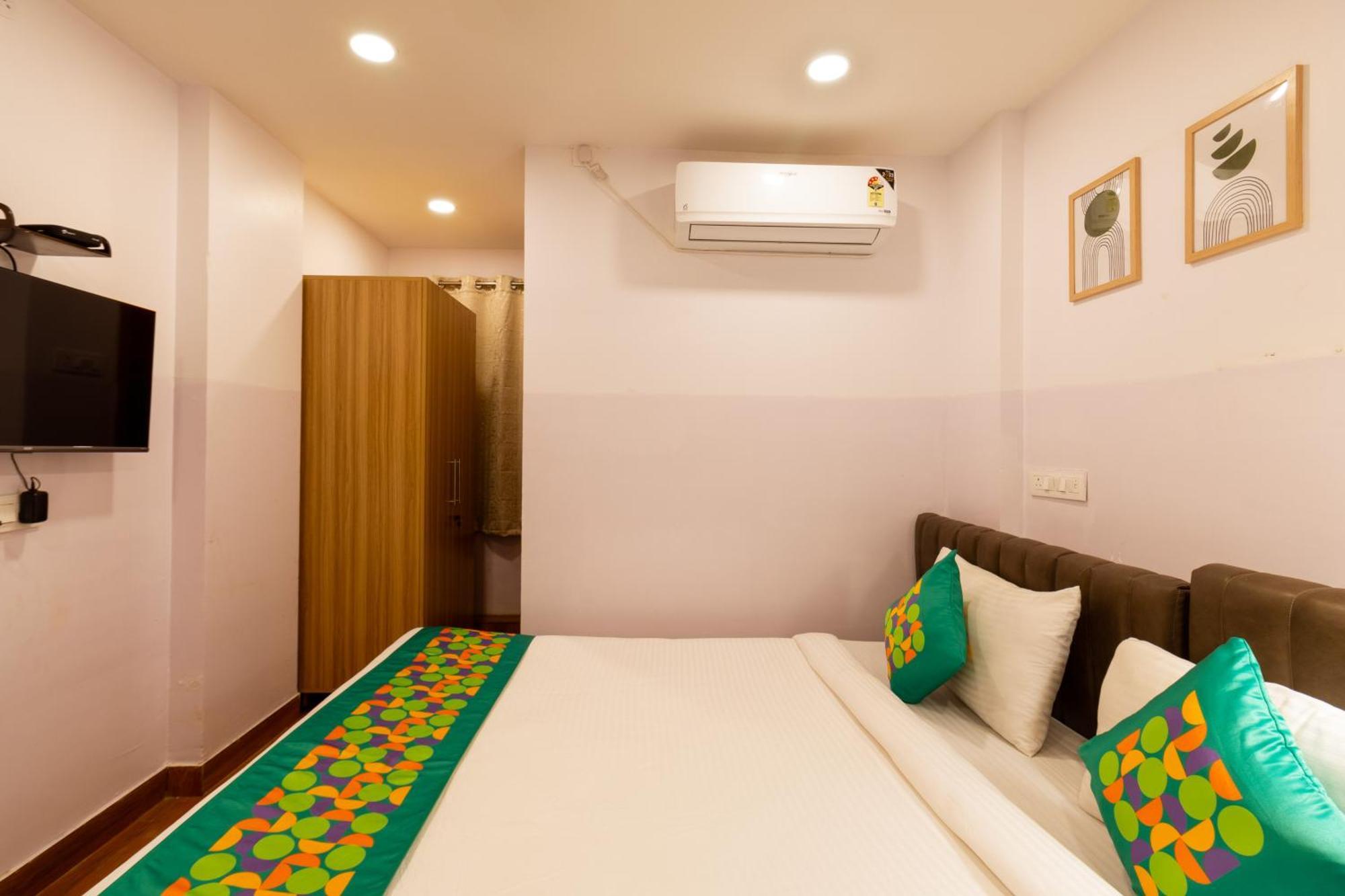 Treebo Seventh Heaven Kukatpally Hyderabad Exteriör bild