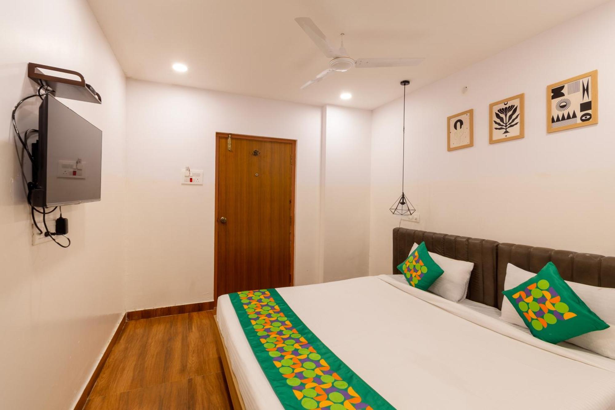 Treebo Seventh Heaven Kukatpally Hyderabad Exteriör bild